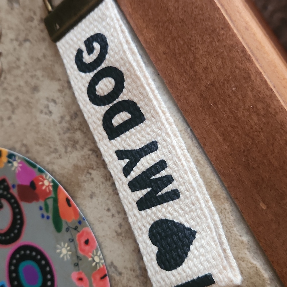 Colorful 'I Love My Dog' Gift Set - Picture 3 of 12